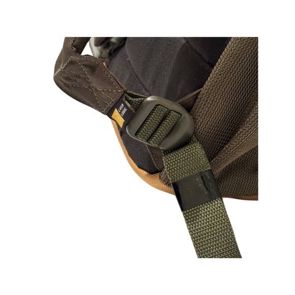 Case Logic Uplink Backpack in Olive Camo Holds 15 inch Laptop - Picture 5 of 6